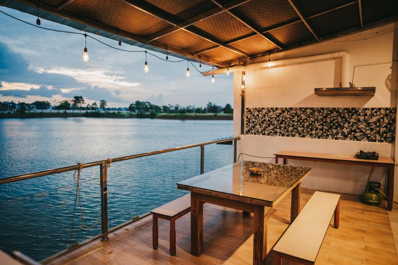 Villa Canoe And Fishing , Free Pickup Batam Exterior foto